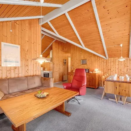 Clea - 800m From The Sea By Interhome Vakantiehuis