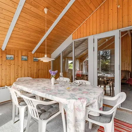 Clea - 800m From The Sea By Interhome